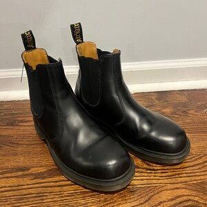 Dr Martens 2976 Chelsea boot